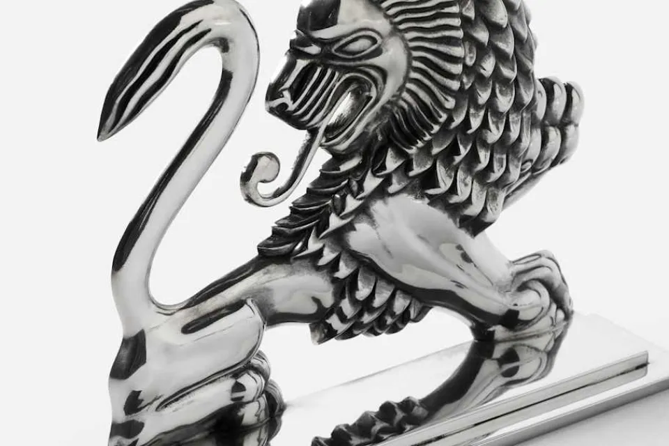 Dekorationsdetaljer|Tenndekorationer*Anna Petrus Bokstöd Lejon