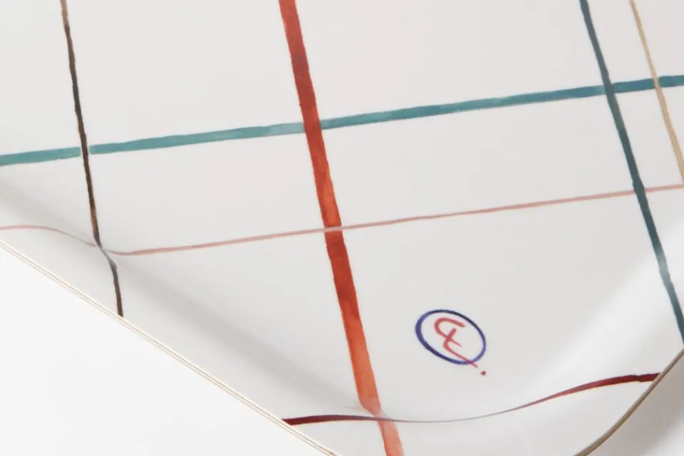 Brickor*Charlotte Lynggaard Bricka Graphic Line