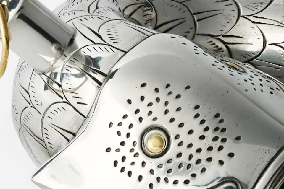 Dekorationsdetaljer|Kannor & Karaffer*Björn Trägårdh Brännvinsfisken