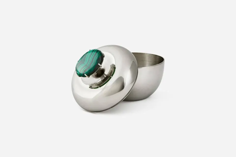 Dekorationsdetaljer|Tenndekorationer*Josef Frank Burk Äpple