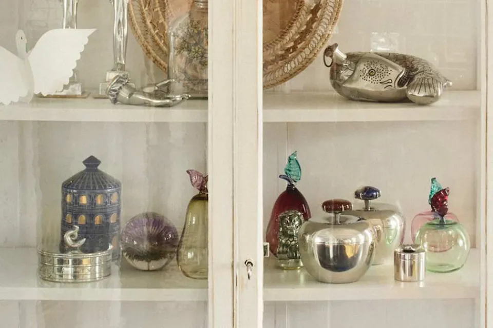 Dekorationsdetaljer|Tenndekorationer*Svenskt Tenn Burk Snäcka