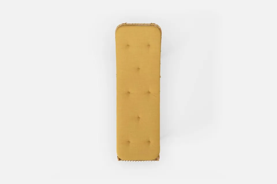 Dynor*Svenskt Tenn Dyna Liggstol P6 Möbellin, Bärnsten