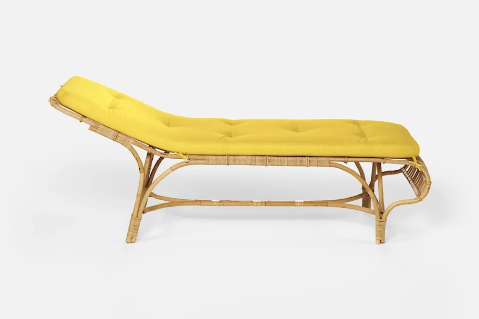 Dynor*Svenskt Tenn Dyna Liggstol P6 Vägen, Ockra