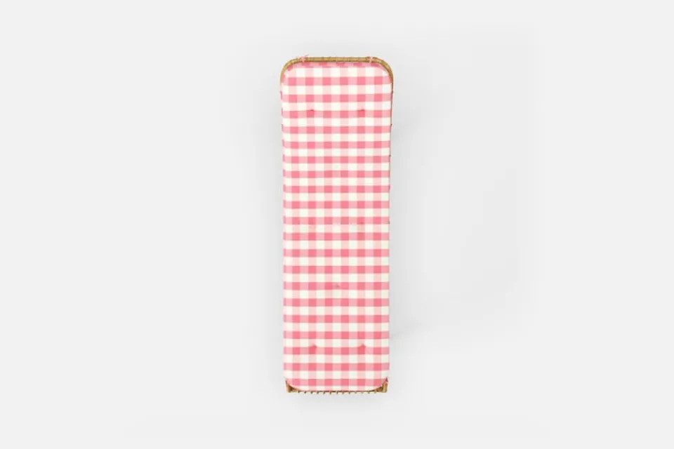 Dynor*Svenskt Tenn Dyna Liggstol P6 Gripsholmsruta, Rosa