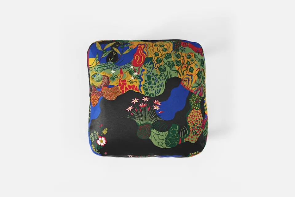 Dynor*Josef Frank Dyna Pall 311 Anakreon, Svart