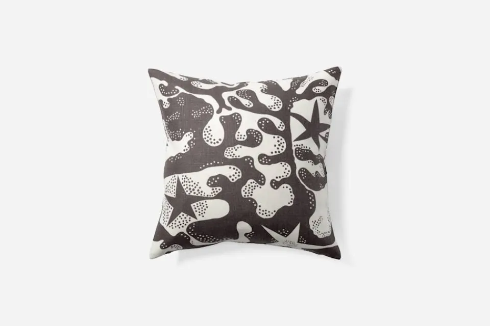 Kuddar*Josef Frank/Svenskt Tenn Kudde Aristidia Grå