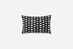 Kuddar*Estrid Ericson/Svenskt Tenn Kudde Elefant Svart