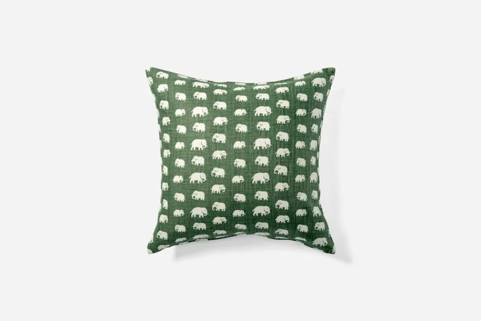 Kuddar*Estrid Ericson/Svenskt Tenn Kudde Elefant Grön