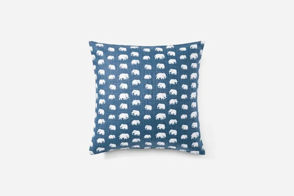 Kuddar*Estrid Ericson/Svenskt Tenn Kudde Elefant Stormblå