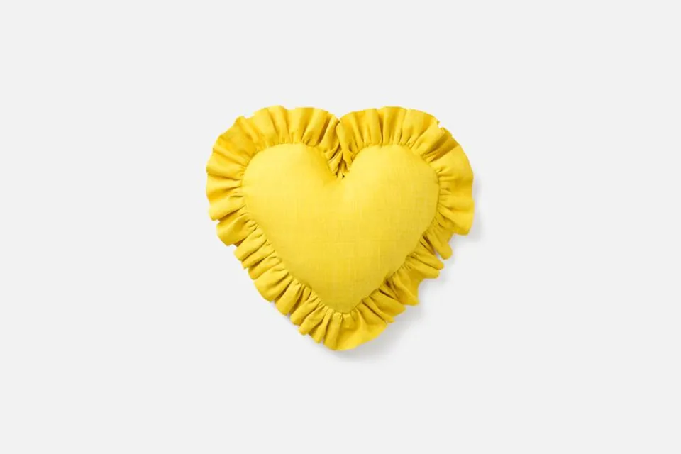 Kuddar*Svenskt Tenn Kudde Hjärta med Volang Citrongul