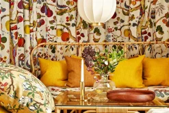 Kuddar*GP & J Baker/Svenskt Tenn Kudde Japanese Magnolia Gul