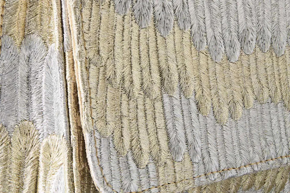 Väskor*Sophia 203 Kuvertväska Fjädrar Guld och Silver