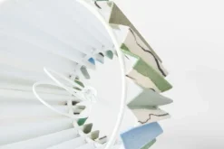 Lampskärmar*Svenskt Tenn / Lars Nilsson Lampskärm Plisserad Lin, Wisteria, Multi