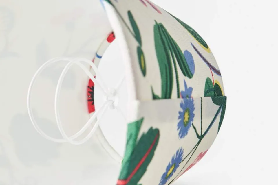 Lampskärmar*Josef Frank/Svenskt Tenn Lampskärm Spänd 2332 Lin, Mille Fleurs, Multi