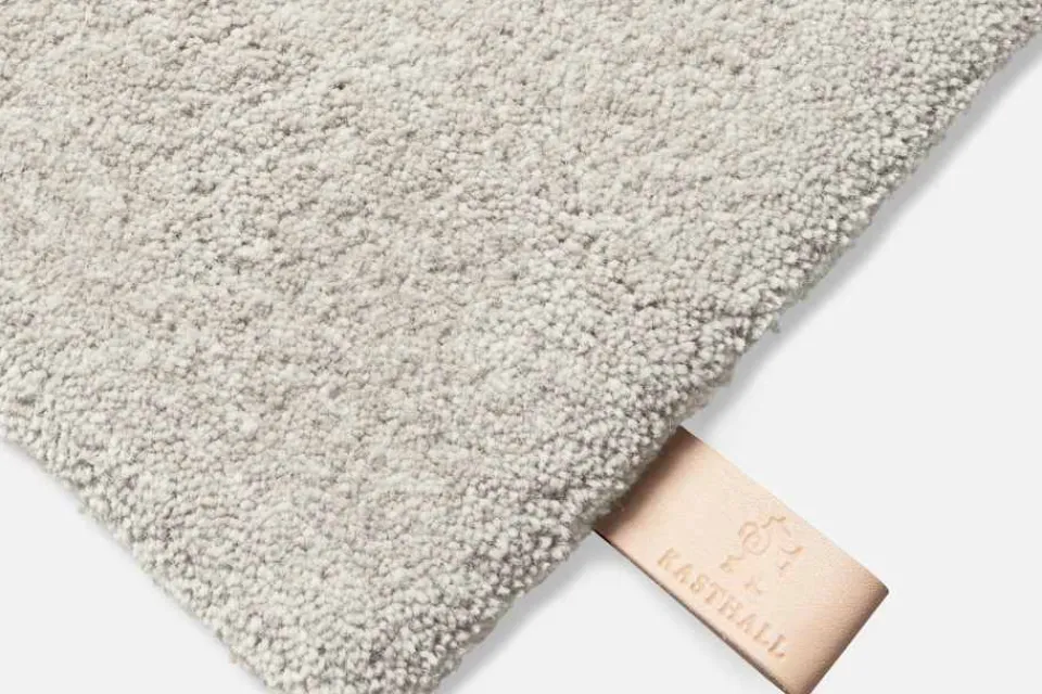 Mattor*Svenskt Tenn Matta Handtuftad Pärlvit