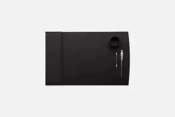 Dekorationsdetaljer*Svenskt Tenn Skrivbordsunderlägg Präglat Skinn