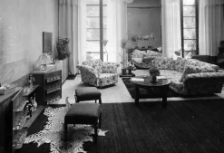 Soffor & Schäslonger*Josef Frank Soffa Liljevalchs Baranquilla, Vinröd