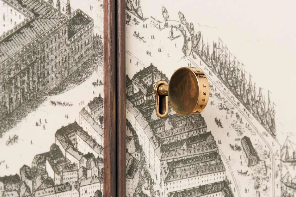 Skåp, Byråer & Sideboards*Josef Frank Stockholmsskåpet