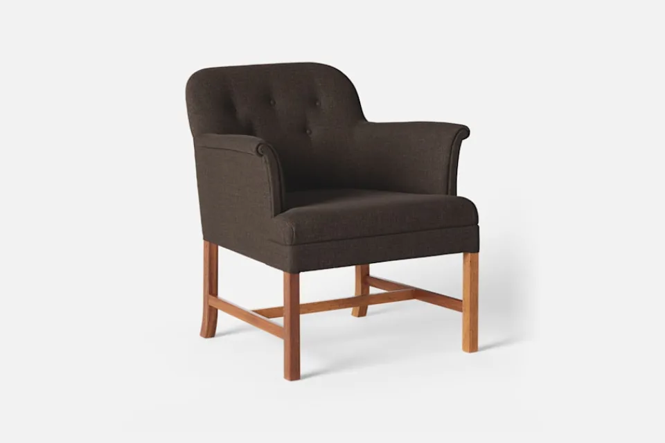 Fåtöljer*Josef Frank Stol 930 Möbellin, Mörkbrun