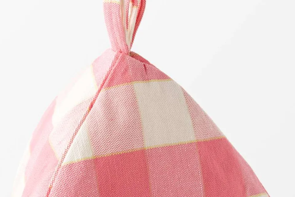 Dukningsdetaljer|Kök & Dukningstextil*Svenskt Tenn / Estrid Ericson Margit Thorén Tehuva Gripsholmsruta