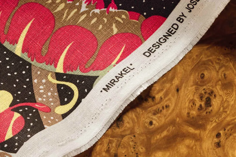 Tyg På Metervara*Josef Frank Textil Mirakel Mörkbrun