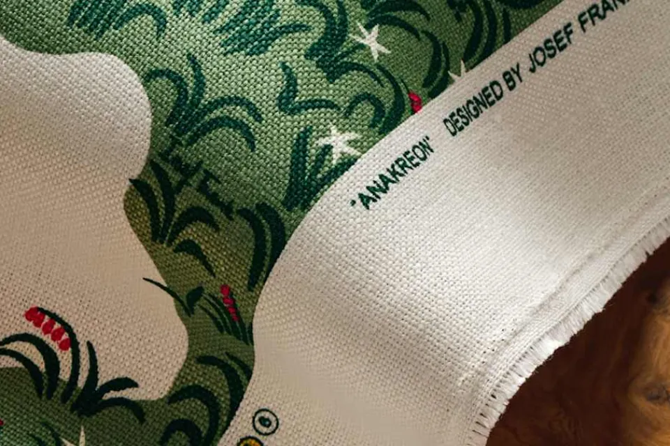 Tygprover|Tyg På Metervara*Josef Frank Tygprov Anakreon Vit