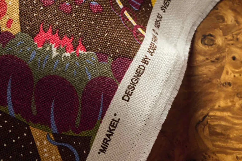 Tygprover|Tyg På Metervara*Josef Frank Tygprov Mirakel Brun