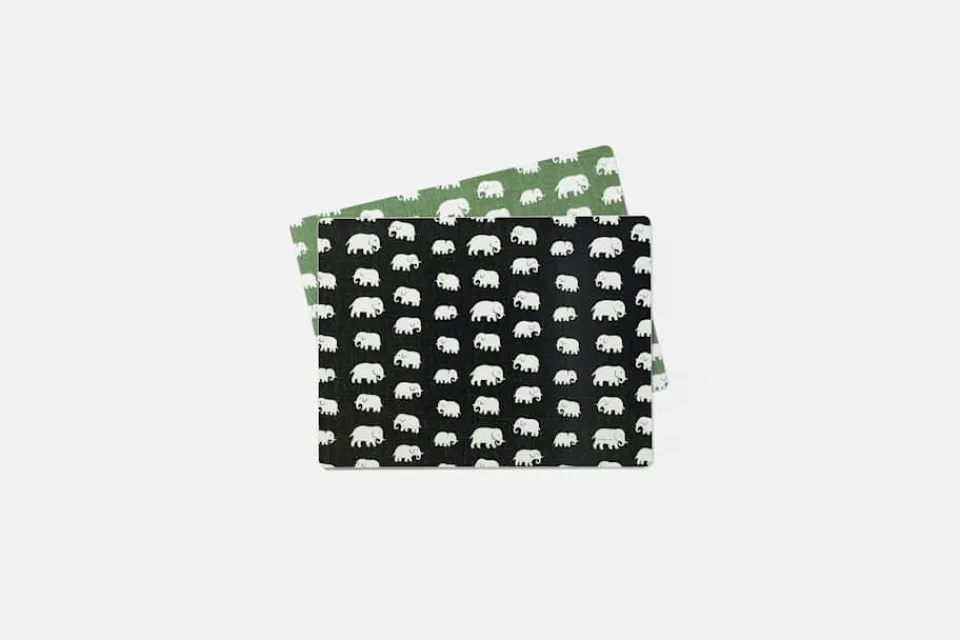 Underlägg & Tabletter*Estrid Ericson/Svenskt Tenn Underlägg Elefant Svart Grön