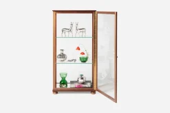 Skåp, Byråer & Sideboards*Josef Frank Vitrinskåp 649