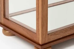 Skåp, Byråer & Sideboards*Josef Frank Vitrinskåp 649